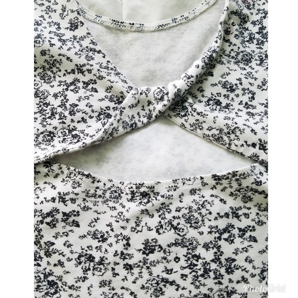 GARAGE crisscross back top - Picture 5 of 6